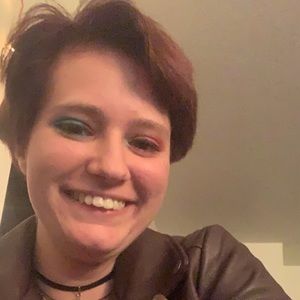 Meet your Posher, Destynee